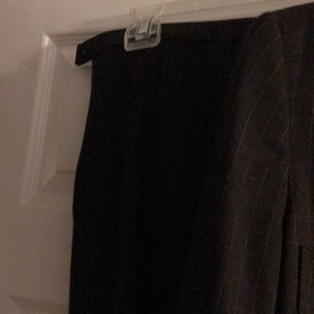 Suit - Picture 5 of 7
